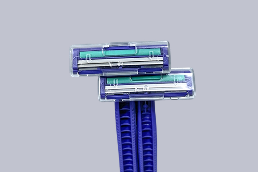 Disposable double-layer double-blade razor